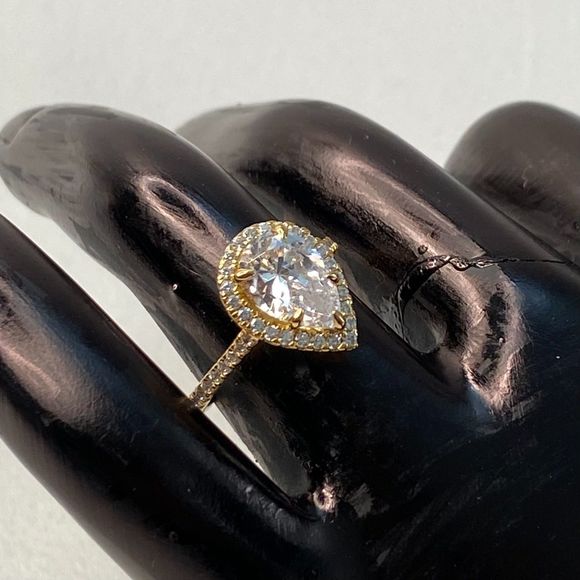 925 Ring Delux Gold Tone Pear Shape Stone Tiny Rhinestone Trim - Picture 2 of 6